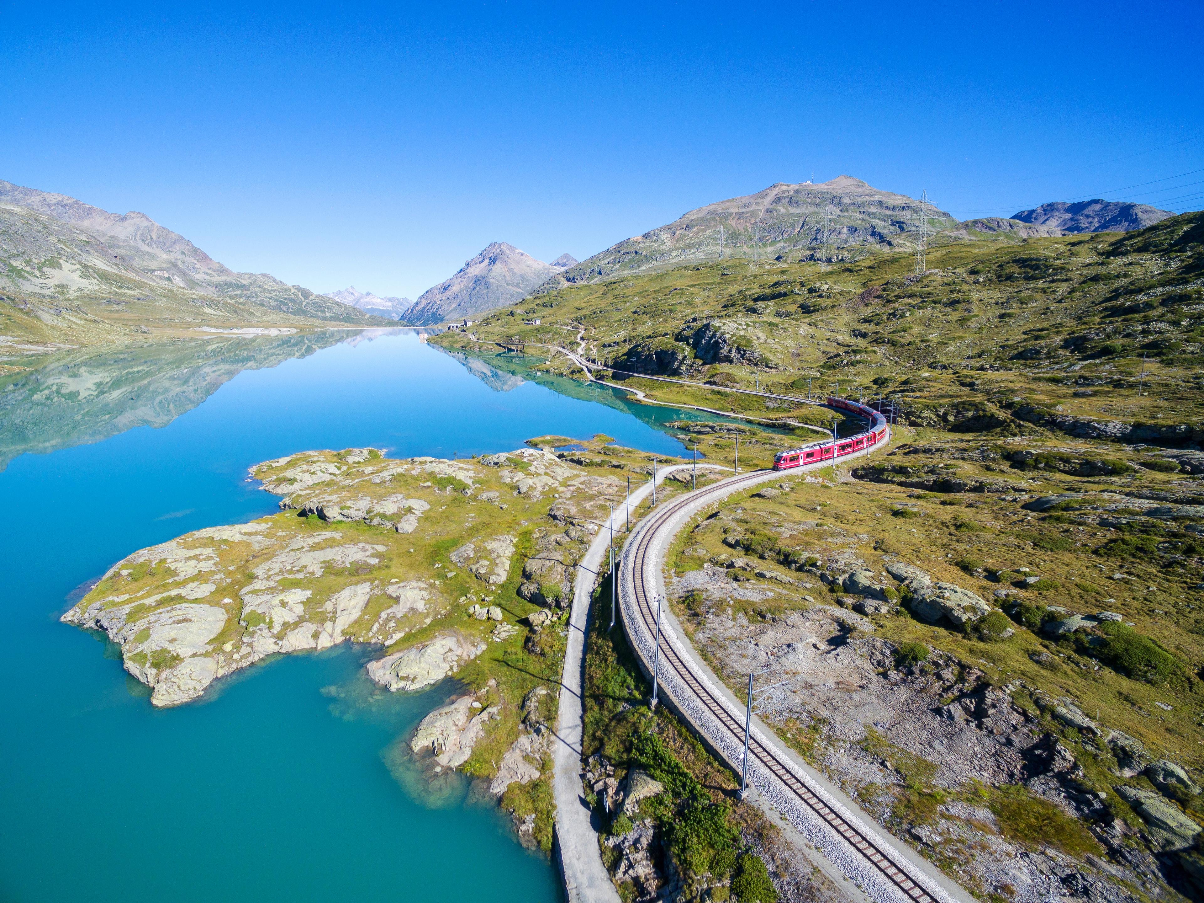 vw-niet-actief-p.-36-st.-moritz-magische-treinrit-bergun.jpg