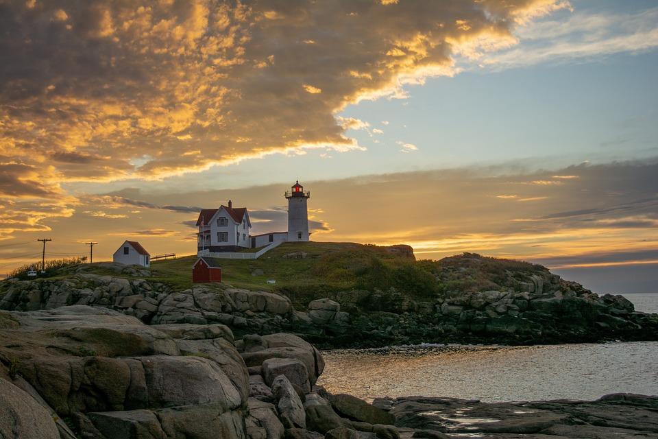 storage/okrareizen/lighthouse-4931925-960-720.jpg